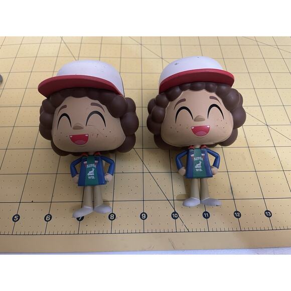 Netflix Stranger Things Lot Funko Lootcrate 6 Collectible Figures - Picture 2 of 10